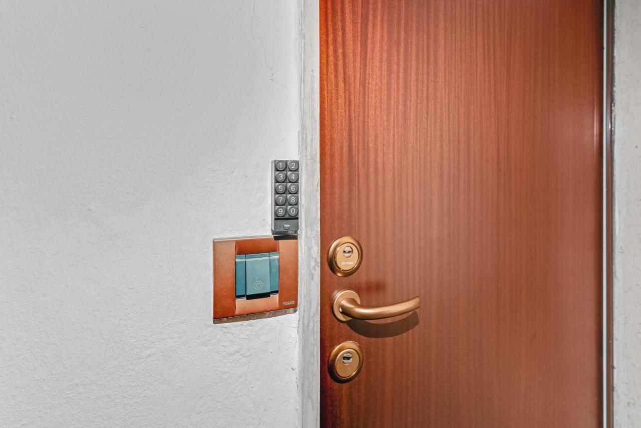 Metro M1 - Smart Home, Fast Free Wifi & Netflix Milano Exterior foto
